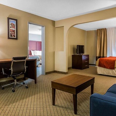 Comfort Inn & Suites Mishawaka-サウスベンド エクステリア 写真