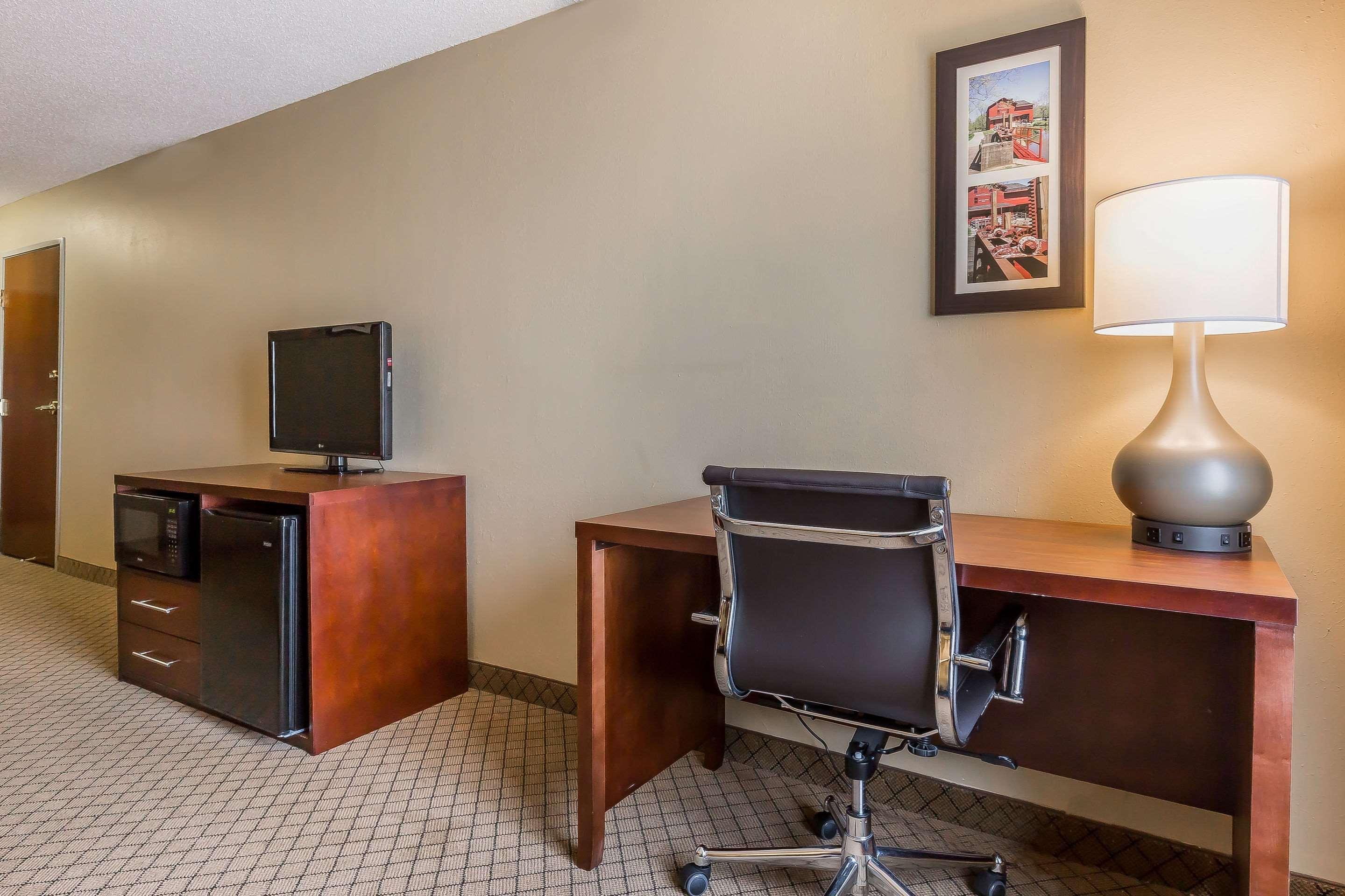 Comfort Inn & Suites Mishawaka-サウスベンド エクステリア 写真